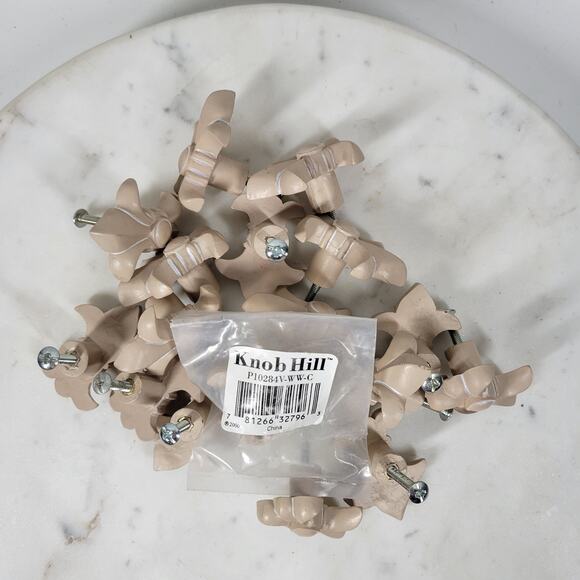 Knob Hill Fleur De Lis Cabinet Knobs Beige Decorative Drawer Pulls, Set of 16 - Picture 10 of 16